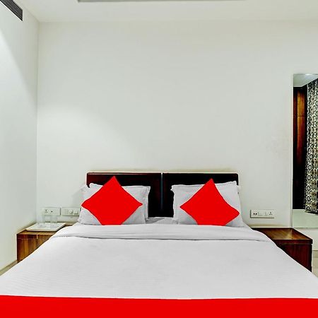 Hotel O Rishta And Jahan Banquet And Rooms Bhatha 外观 照片