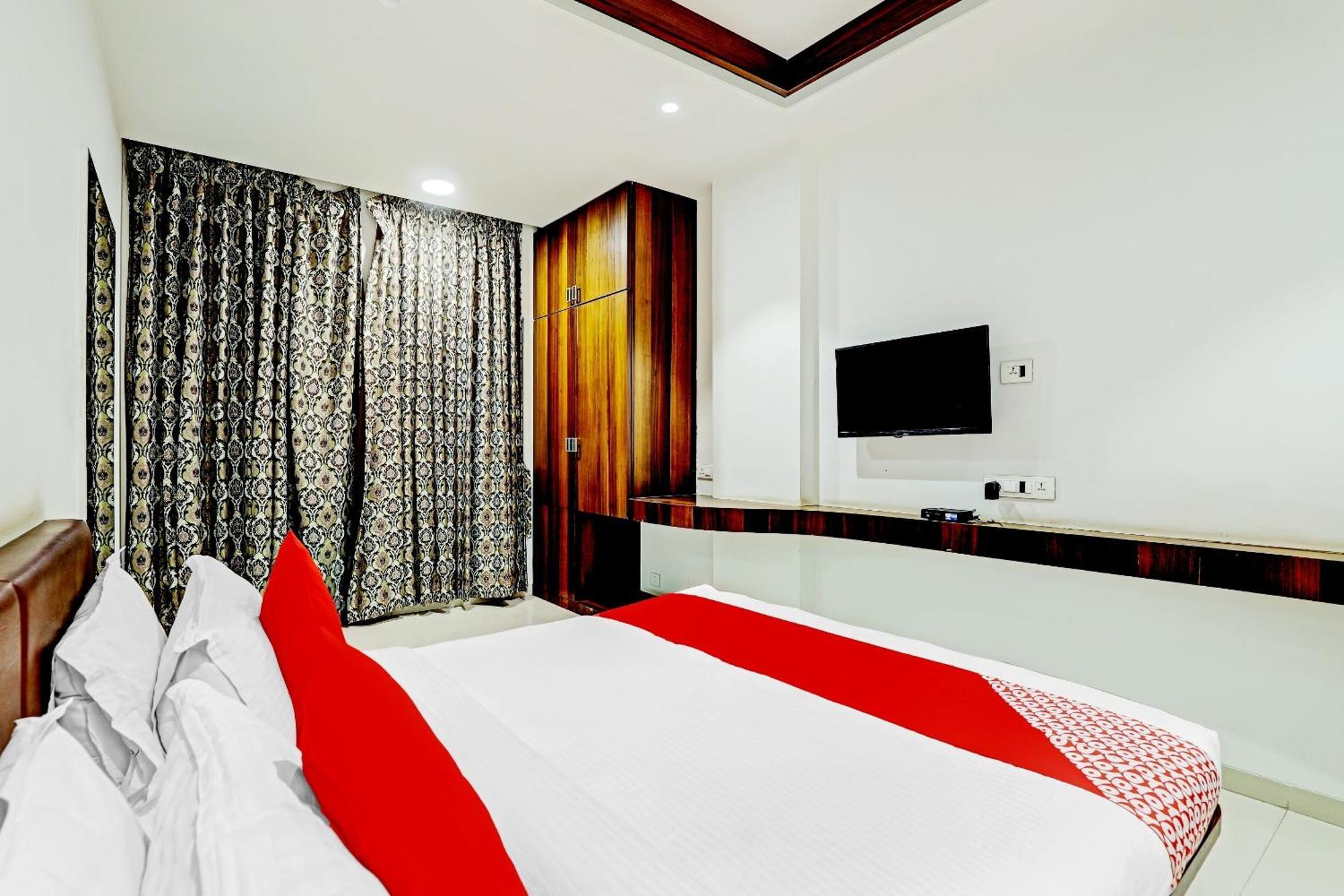 Hotel O Rishta And Jahan Banquet And Rooms Bhatha 外观 照片