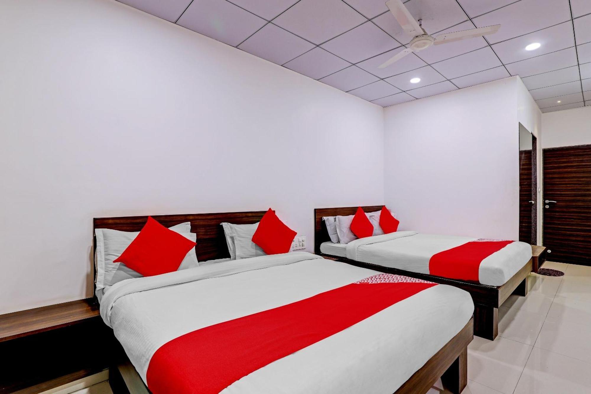 Hotel O Rishta And Jahan Banquet And Rooms Bhatha 外观 照片